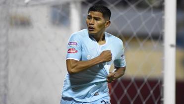 Saavedra va por la 10