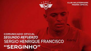 Serginho se pinta de rojo