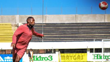 The Strongest acorta distancias con el puntero del Torneo Clausura