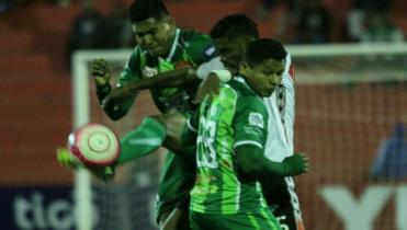 Triunfo por la mínima