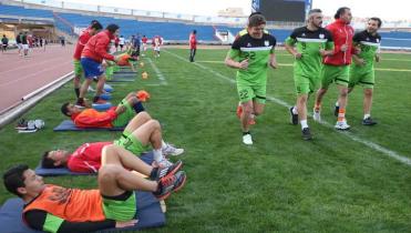 Universitario con nuevas caras