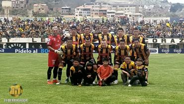 Uno X Uno frente a Nacional Potosí 