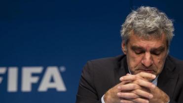 Walter De Gregorio se va de la FIFA