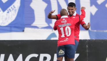 Wilstermann aprovecha todo