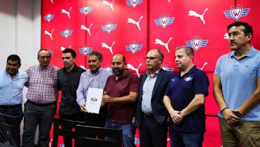 Wilstermann firmó su Sociedad Anónima
