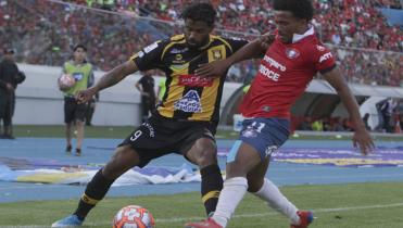 Wilstermann y The Strongest empatan  