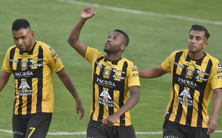 The Strongest goleó 