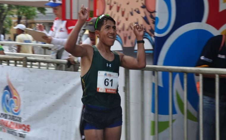 Una más de plata