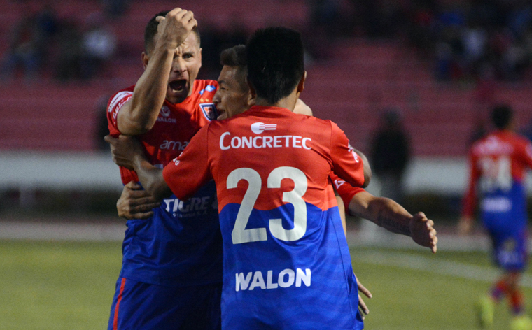 Universitario lo ganó bien