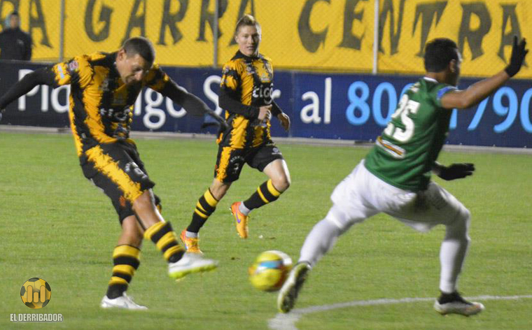 Uno X Uno frente a Petrolero