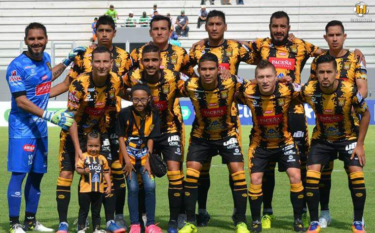 Uno X Uno frente a Petrolero