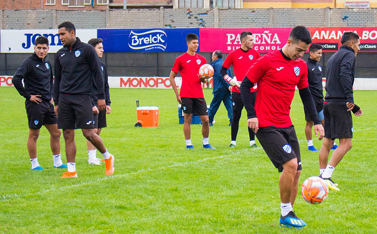 Vigevani prepara su equipo para recibir a Wilster
