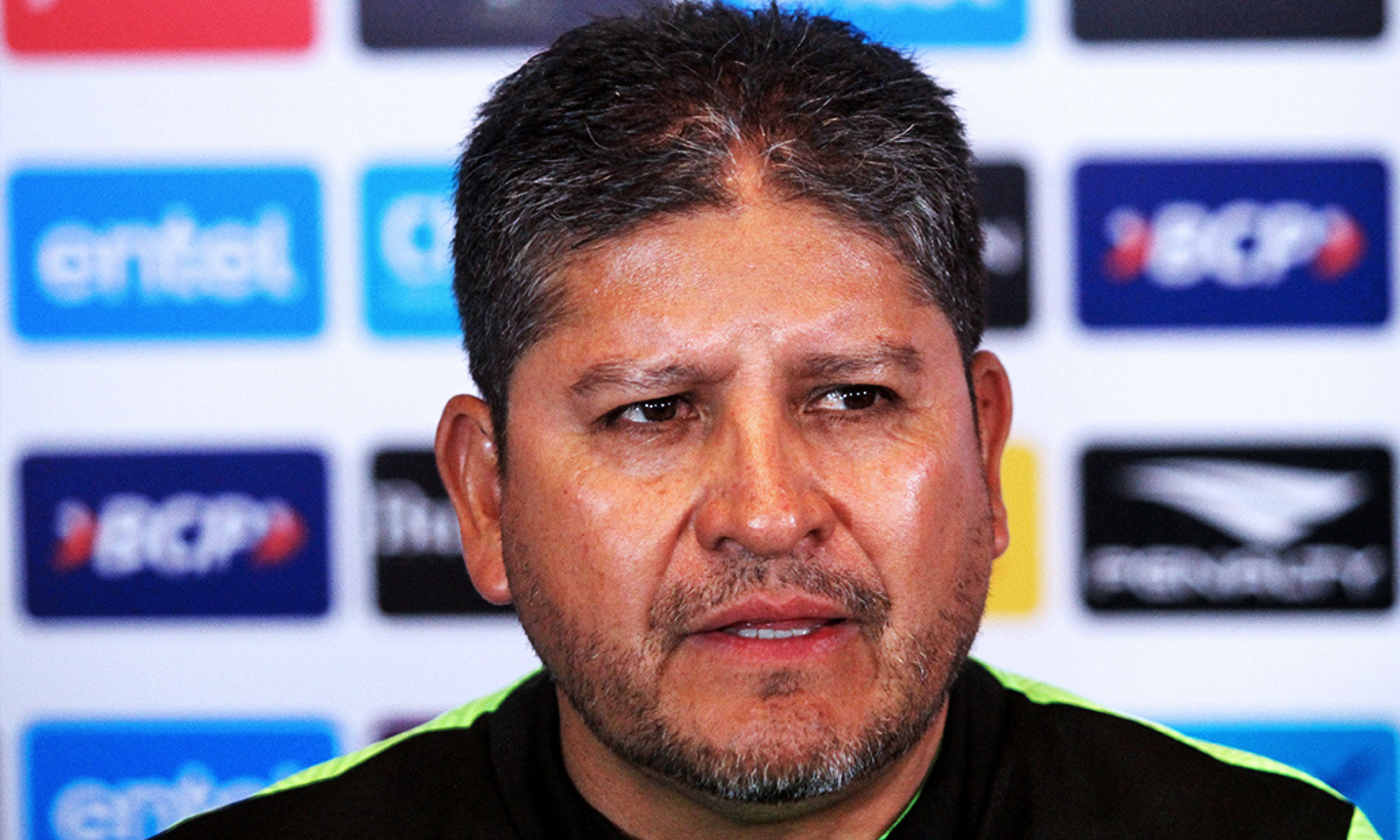 Villegas habló antes de la despedida