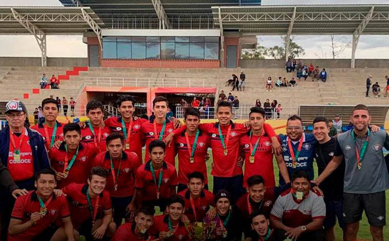Wilstermann con las maletas listas