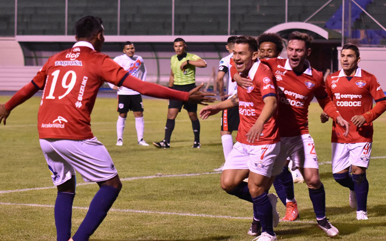 Wilstermann sigue en carrera 